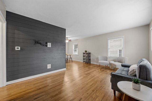 2734 Dalewood Avenue SE, Cedar Rapids, IA 52403