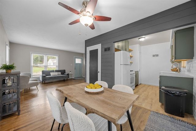 2734 Dalewood Avenue SE, Cedar Rapids, IA 52403