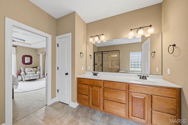 3834 N Arbor Lake Drive, Edwardsville, IL 62025