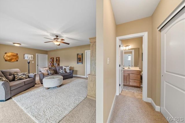 3834 N Arbor Lake Drive, Edwardsville, IL 62025