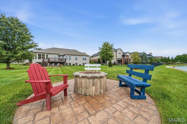 3834 N Arbor Lake Drive, Edwardsville, IL 62025