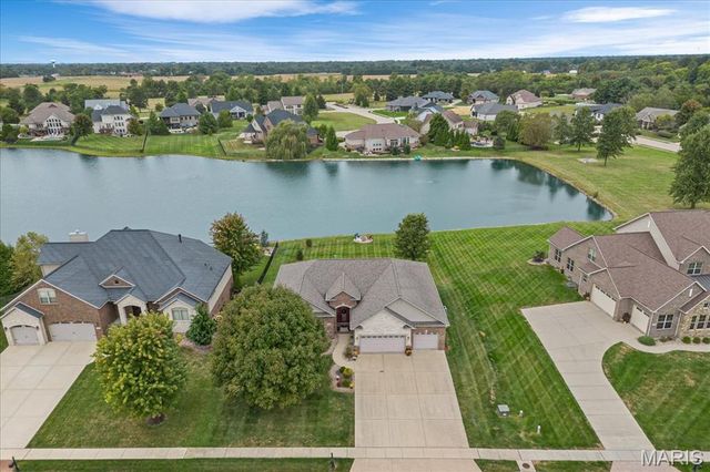 3834 N Arbor Lake Drive, Edwardsville, IL 62025