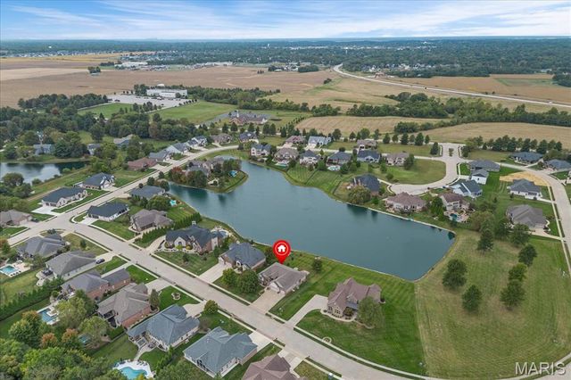 3834 N Arbor Lake Drive, Edwardsville, IL 62025
