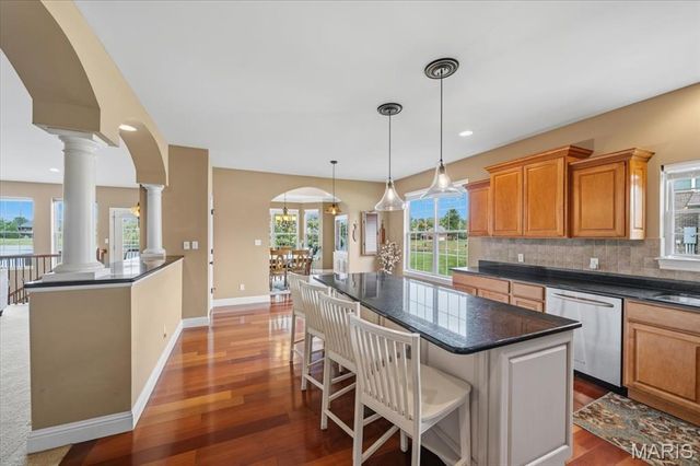 3834 N Arbor Lake Drive, Edwardsville, IL 62025
