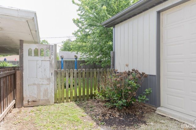 1709 Southeast Boulevard, Evansville, IN 47714