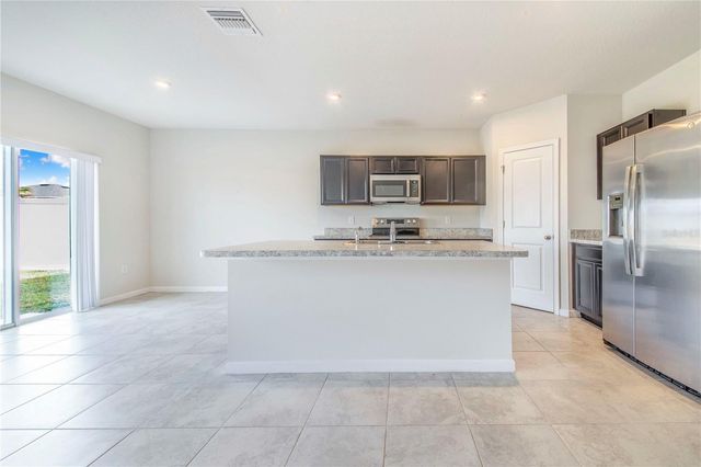 264 FIDDLEWOOD COURT, Davenport, FL 33837