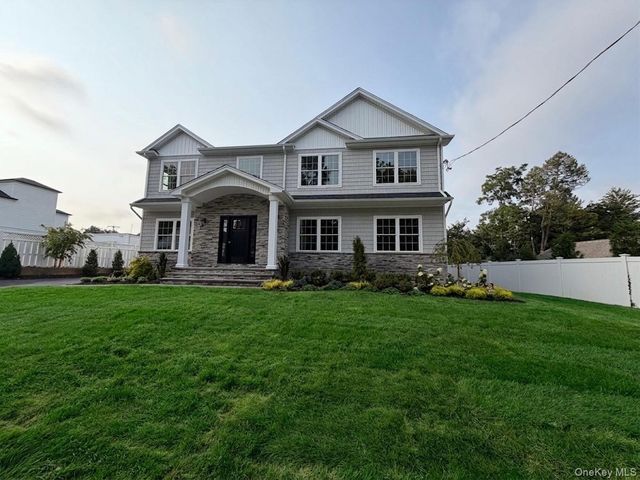 37 Church Street, Syosset, NY 11791