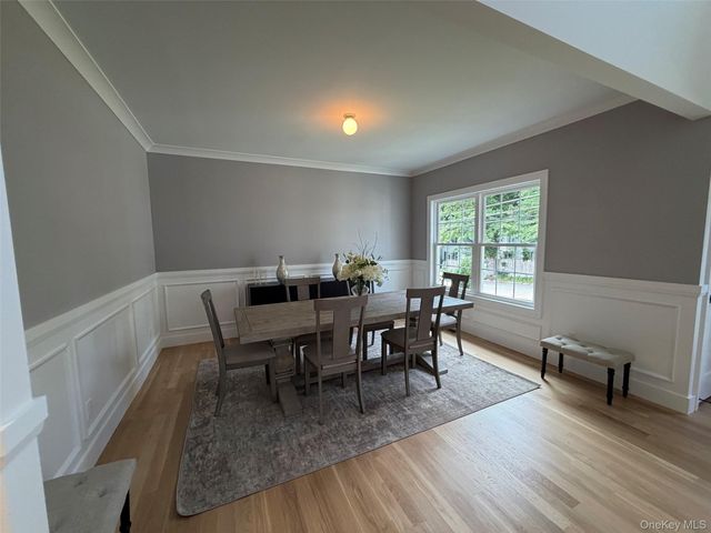 37 Church Street, Syosset, NY 11791