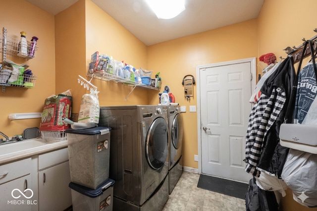 12465 Adirondack Court, Fishers, IN 46037