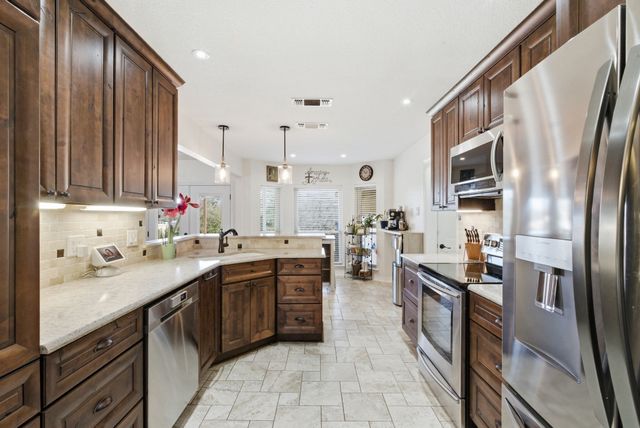 509 Queensway Road, Willow Park, TX 76087