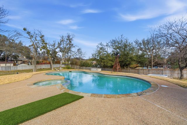 509 Queensway Road, Willow Park, TX 76087