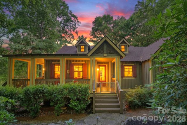 325 Hedgewood Drive, Tuckasegee, NC 28783