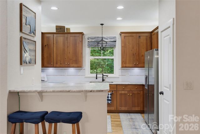 325 Hedgewood Drive, Tuckasegee, NC 28783