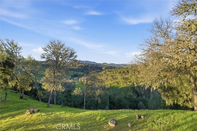 7190 Tres Vista Road, Paso Robles, CA 93446