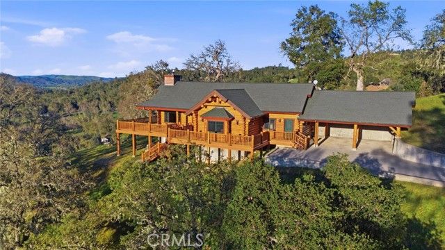 7190 Tres Vista Road, Paso Robles, CA 93446