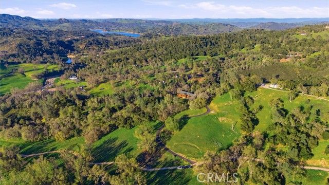 7190 Tres Vista Road, Paso Robles, CA 93446