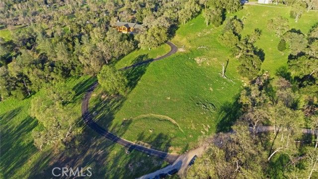 7190 Tres Vista Road, Paso Robles, CA 93446