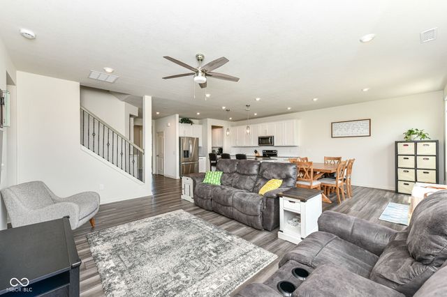 7101 Oak Trace Lane, Brownsburg, IN 46112