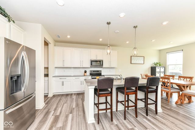 7101 Oak Trace Lane, Brownsburg, IN 46112