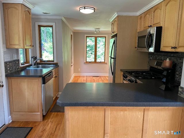 210 Oregon Road, Cheshire, CT 06410
