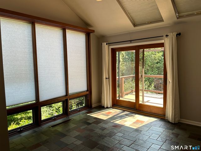 210 Oregon Road, Cheshire, CT 06410