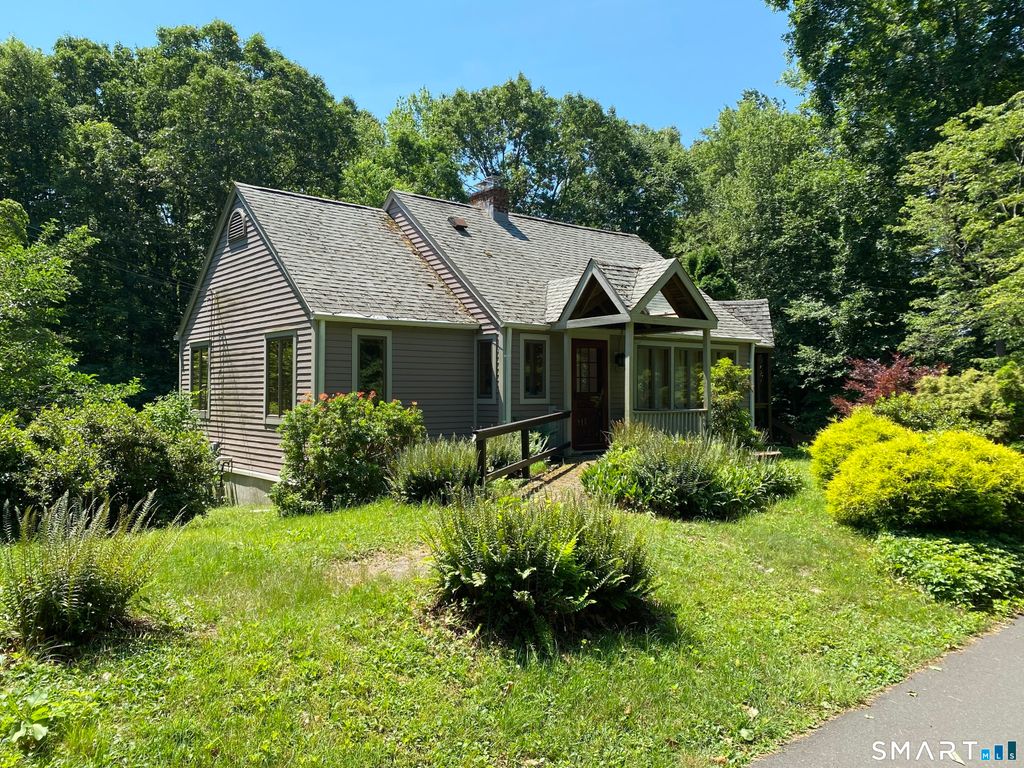 210 Oregon Road, Cheshire, CT 06410