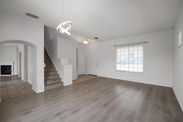 1412 Red Ribbons Ln, Manteca, CA 95337