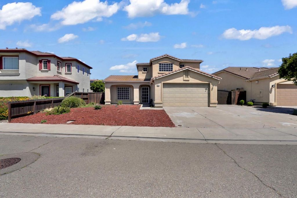 1412 Red Ribbons Ln, Manteca, CA 95337