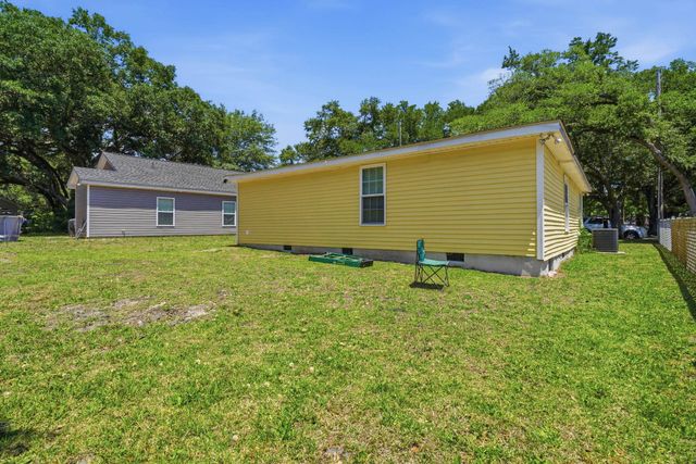 803 Melson St., Conway, SC 29527