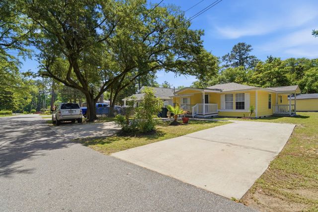 803 Melson St., Conway, SC 29527