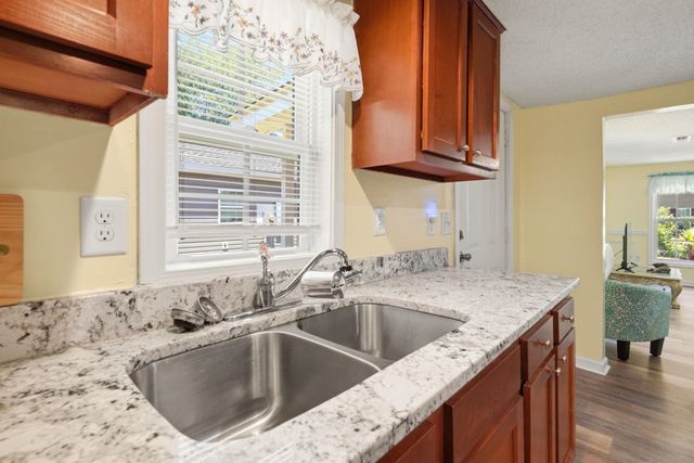 803 Melson St., Conway, SC 29527
