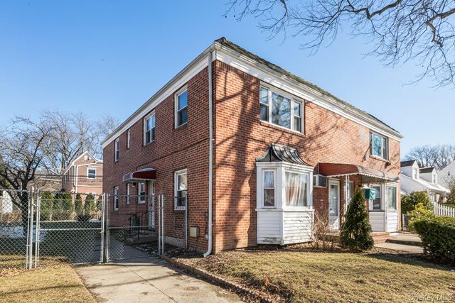 7555 198th Street, Fresh Meadows, NY 11366