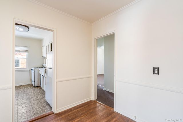 7555 198th Street, Fresh Meadows, NY 11366