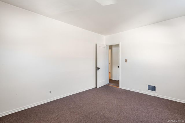 7555 198th Street, Fresh Meadows, NY 11366