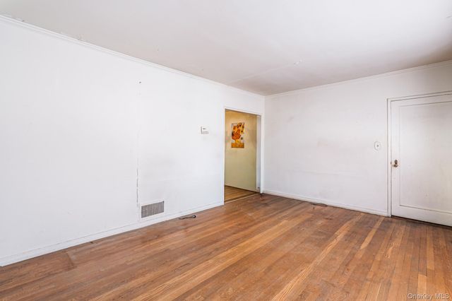 7555 198th Street, Fresh Meadows, NY 11366