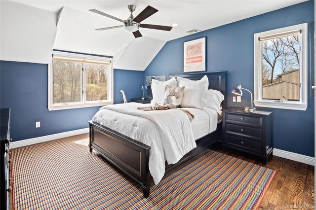 25 Pheasant Run Road, Pleasantville, NY 10570
