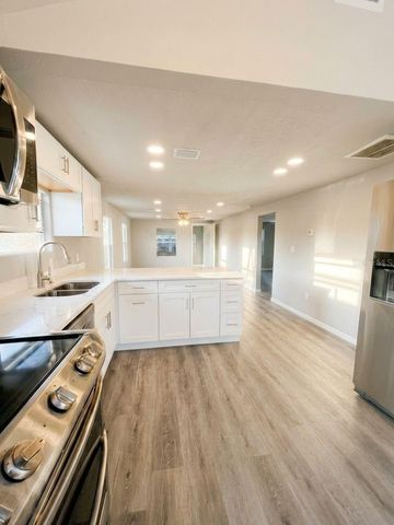 3420 AVENUE R NW, Winter Haven, FL 33881