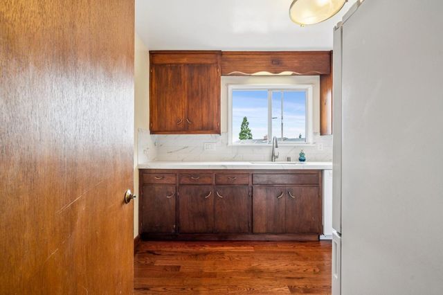 1637 Lake Chabot Terrace, San Leandro, CA 94577
