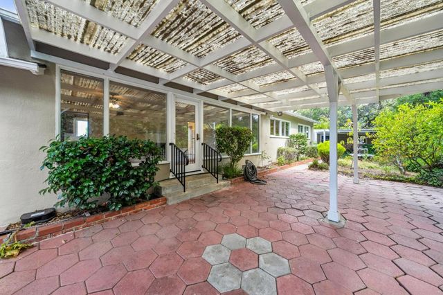 1637 Lake Chabot Terrace, San Leandro, CA 94577