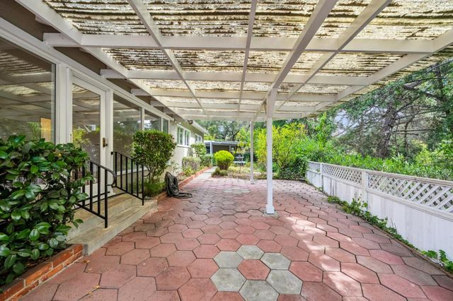 1637 Lake Chabot Terrace, San Leandro, CA 94577