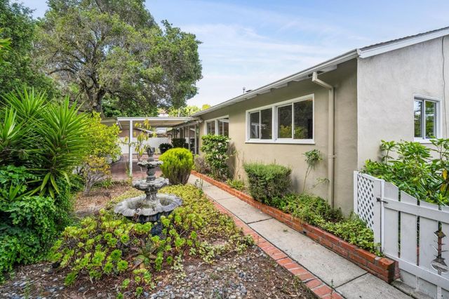 1637 Lake Chabot Terrace, San Leandro, CA 94577