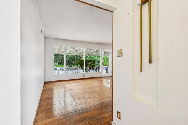 1637 Lake Chabot Terrace, San Leandro, CA 94577