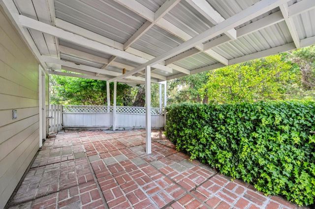 1637 Lake Chabot Terrace, San Leandro, CA 94577
