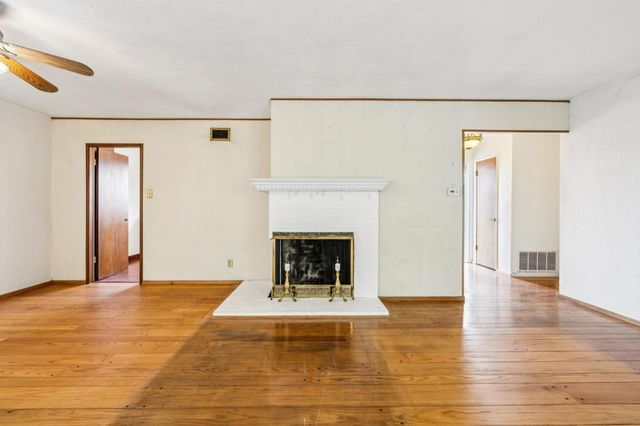 1637 Lake Chabot Terrace, San Leandro, CA 94577