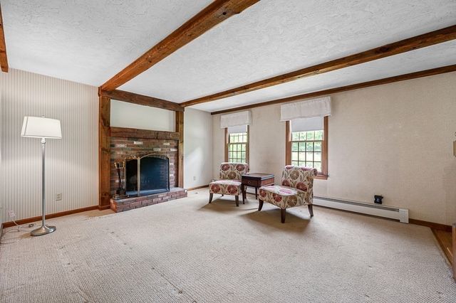 125 Rice Ave, Northborough, MA 01532