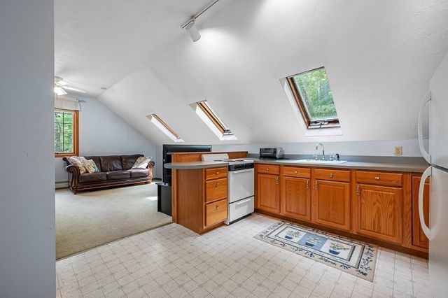 125 Rice Ave, Northborough, MA 01532