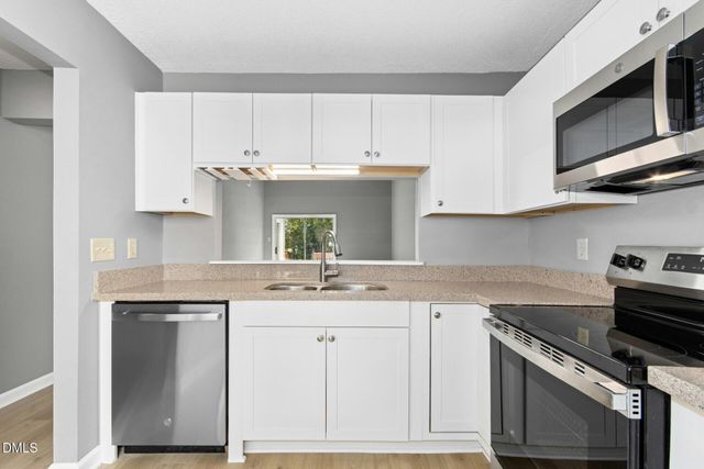 128 St Andrews Lane, Chapel Hill, NC 27517