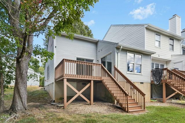 128 St Andrews Lane, Chapel Hill, NC 27517