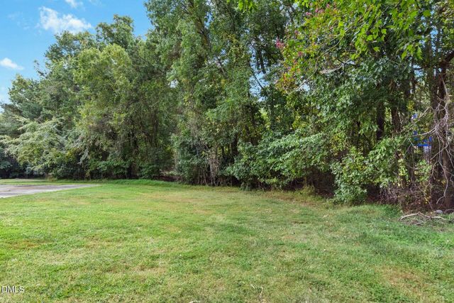 128 St Andrews Lane, Chapel Hill, NC 27517