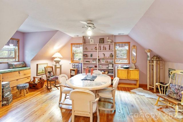 31 Valley Cove Place, Waynesville, NC 28785